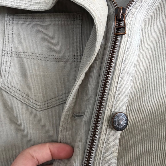 Woman’s Eddie Bauer Corduroy Jacket - Picture 4 of 6